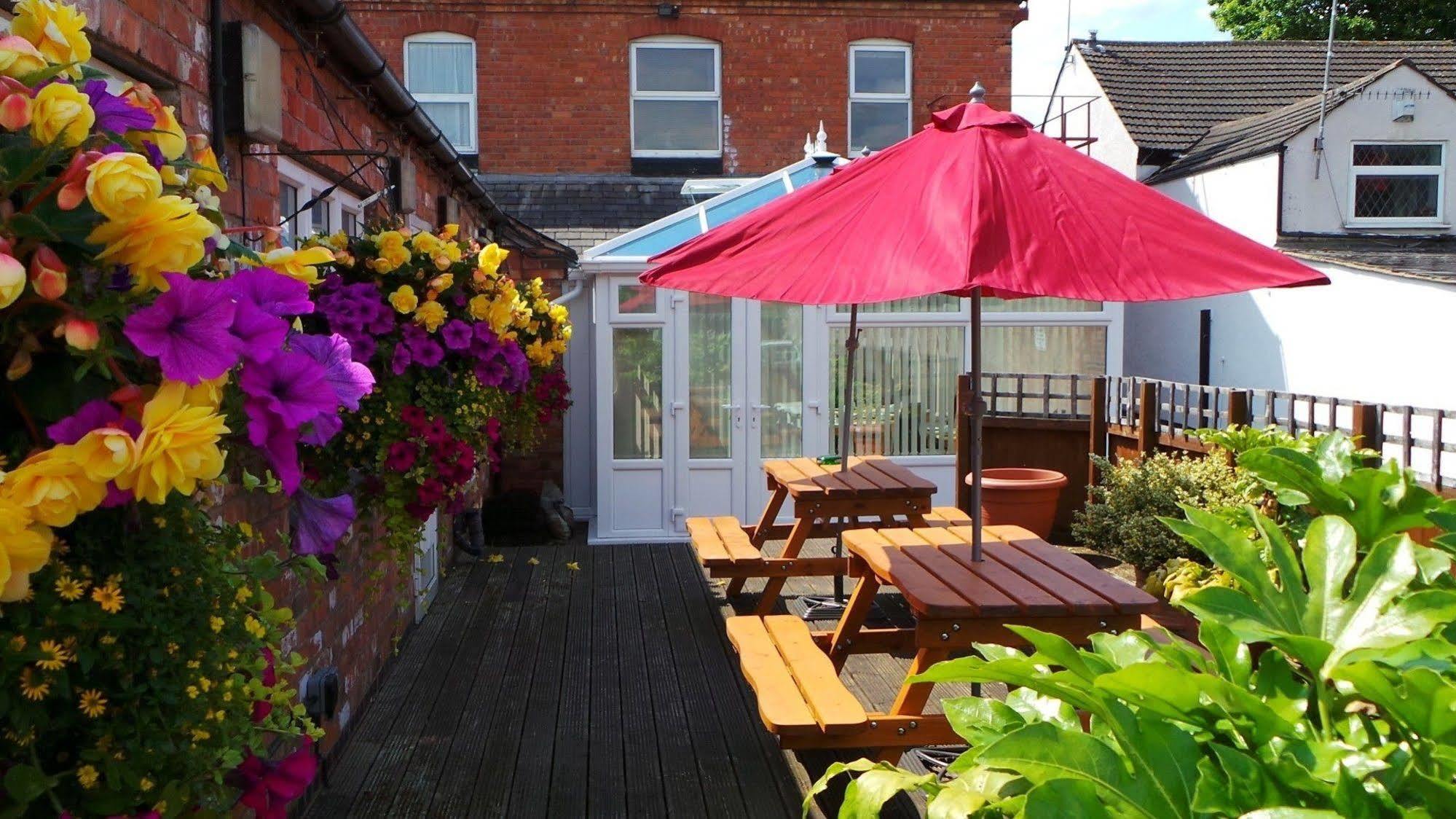 Victoria Villa Bed And Breakfast Stourport-on-Severn Exterior photo